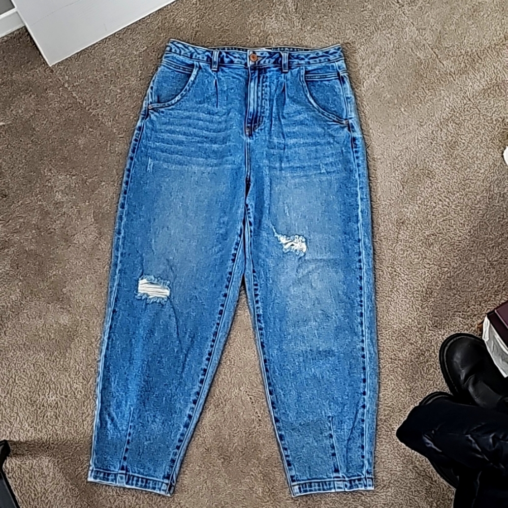 Vylette Barrel Style Jeans. Size 13 juniors.